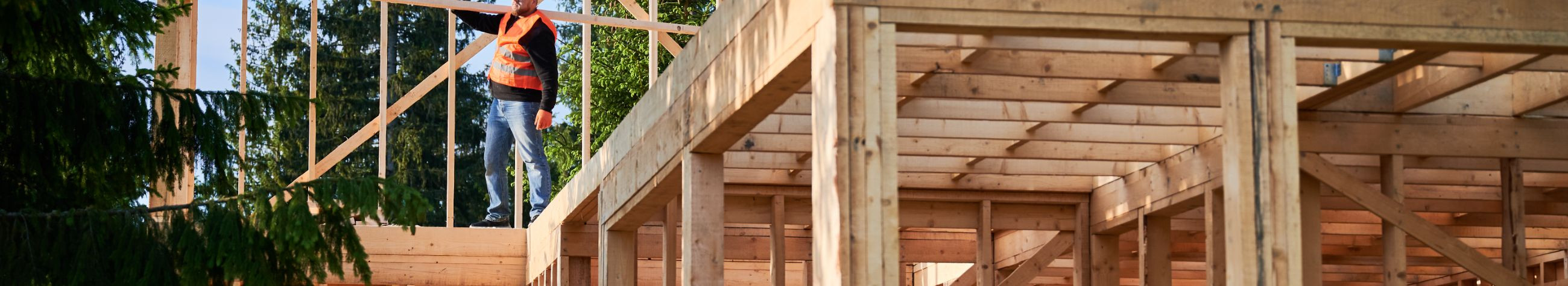 Eesti kapitalil põhinev ehitusfirma, mis on spetsialiseerunud kvaliteetsete väikeelamute ehitamisele ja pakub laia valikut ehitusteenuseid, keskendudes samal ajal eramute ehitusele.