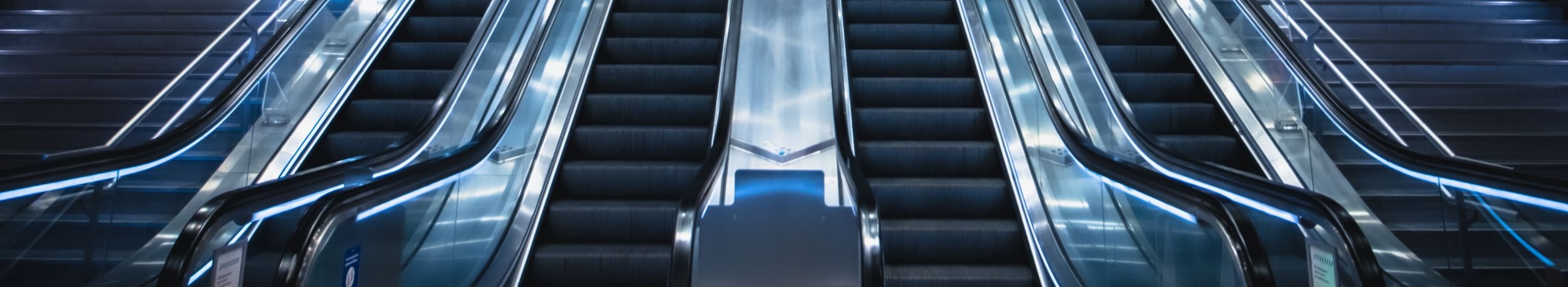 EESTI OTIS AS on spetsialiseerunud tõsteseadmete ja liikurteede pakkumisele, hõlmates väikese kuni suure sõidukõrgusega liftide ning kaasaegsete eskalaatorite lahendusi.