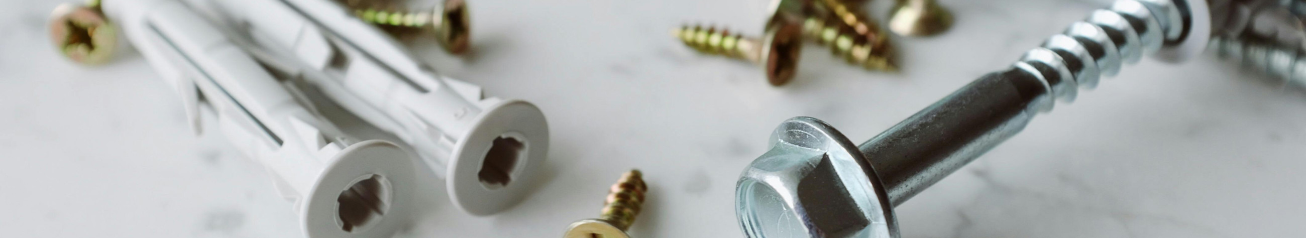 Laia valikuga e-pood ehituse, remondi ja hoolduse tarvikutele. Leiad tööriistad, kinnitusvahendid, kemikaalid, redelid ja kodukaubad ühest kohast.