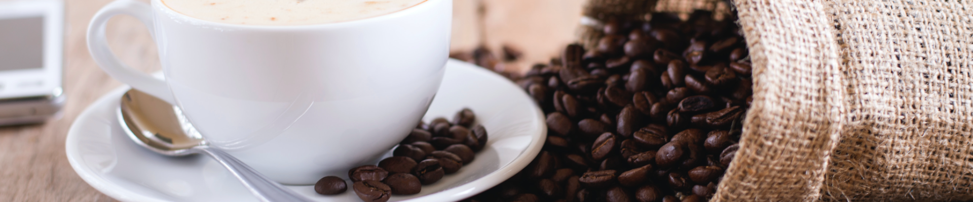 sale of beverages, preparation of beverages, coffee drink, coffee machine maintenance, coffee machine rental