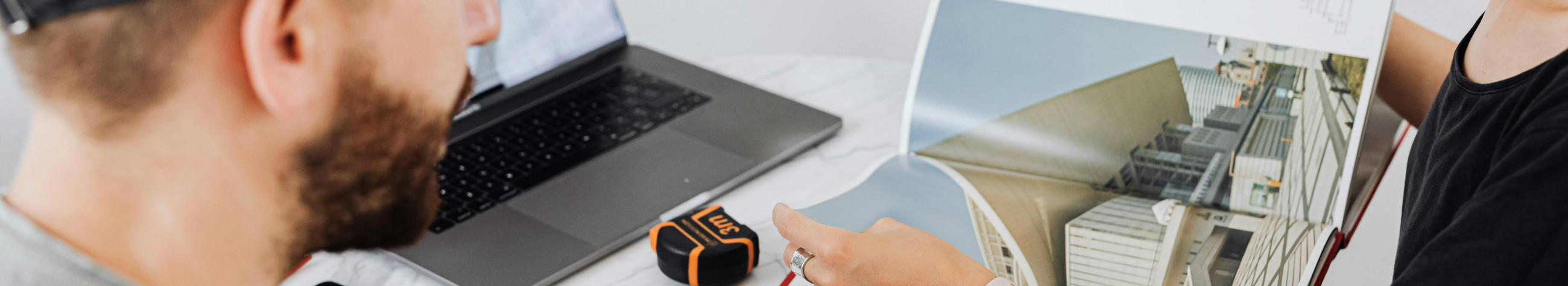 Loome hoonetele, ruumidele ja visuaalile terviklikud lahendused, mis ühendavad funktsionaalsuse, esteetika ja selge sõnumi. Aitame viia ideed teostatava ja professionaalse tulemuseni.