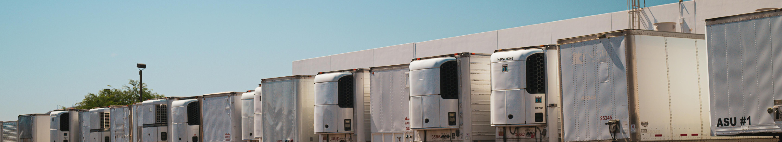 We offer temperature-controlled transportation, storage and terminal services in Estonia and selected European markets. We help keep the goods at the right temperature and move smoothly.