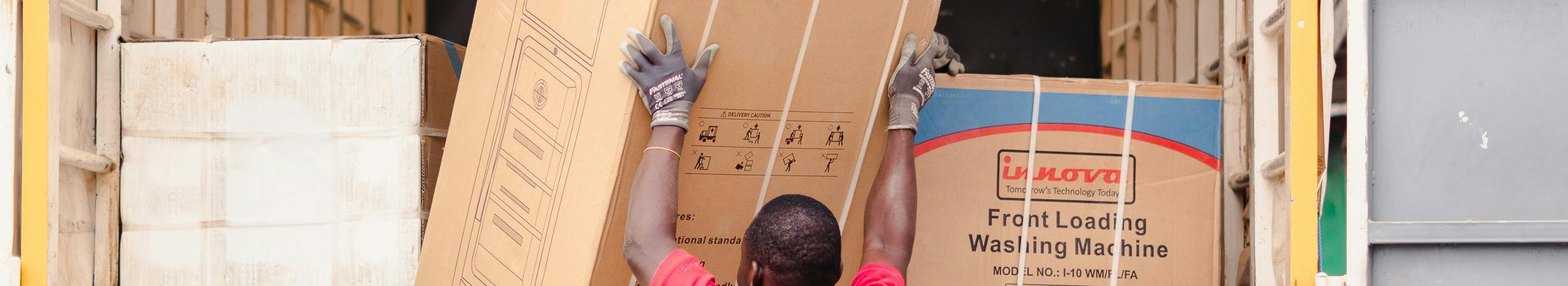 Comprehensive solutions: freight forwarding, customs clearance, storage and relocation. We ensure timely delivery, smooth customs handling and safe handling.