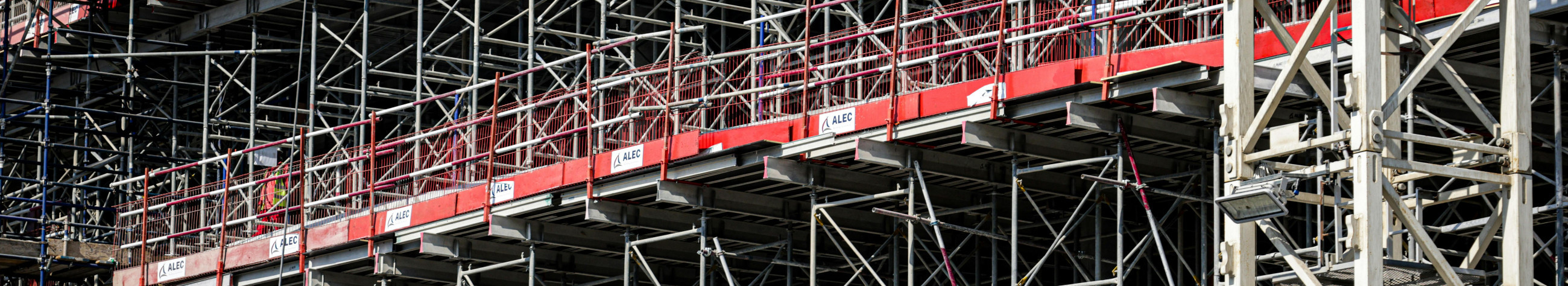 Baltmaster offers brick rental and installation, dismantling and transport services for Layher Blitz. Solutions are suitable for both domestic and business projects.