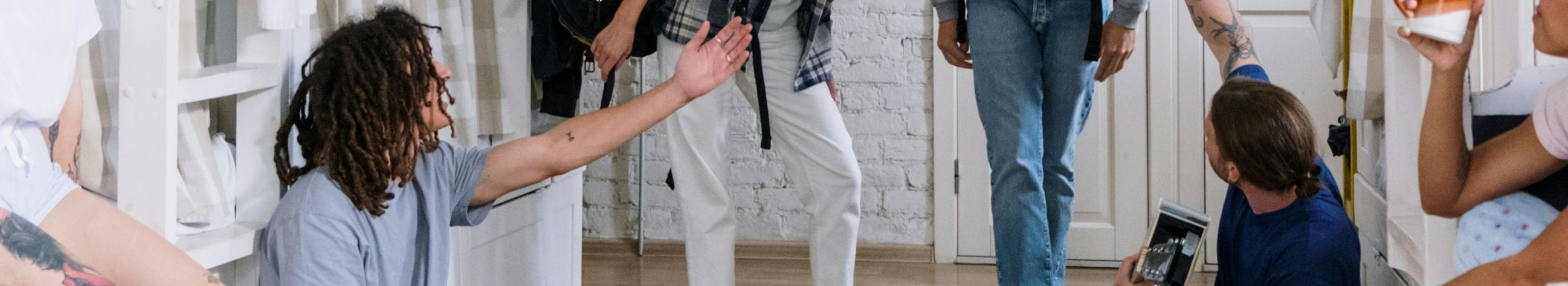 hosteli broneerimine, soodne majutus, jagatud toad, hosteli haldus, hosteli turvalisus, hosteli broneeringud, hosteli registreerimine, hosteli kirje, ühiselamu majutus, narivoodi