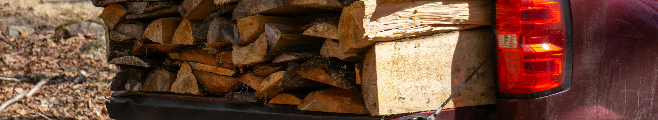 Dry woods and wood briquettes in different packaging for simple home heating. Ordering online and delivery will help you to supply fuel comfortably.