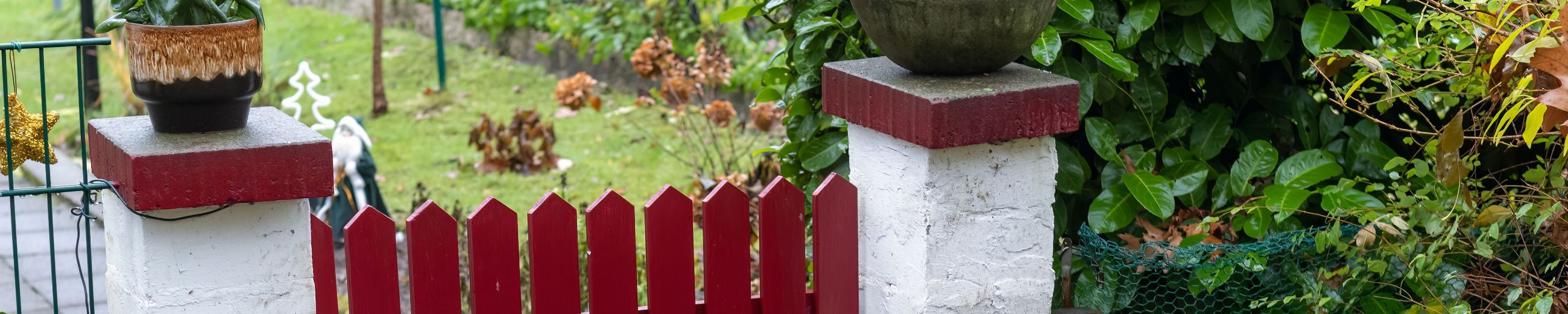 We specialize in crafting and installing a variety of fences tailored to our clients' needs and architectural styles.