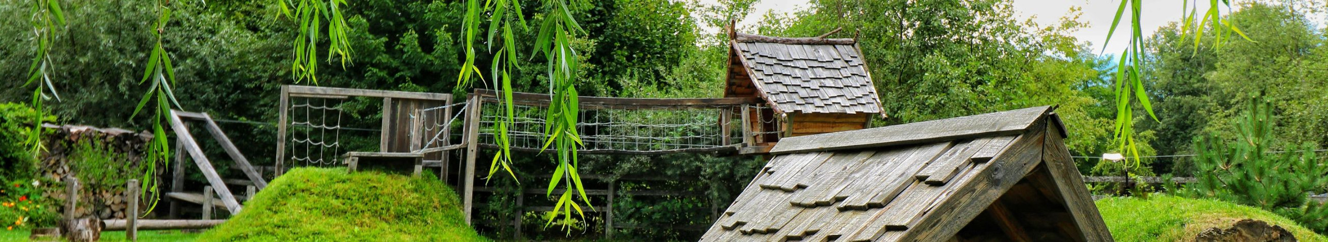 We manufacture durable wooden outdoor, game, garden and sauna products in Estonia. We offer both ready-made and customised solutions for homes and business customers.