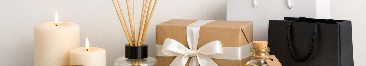 A web shop that offers a curatorial selection of candles, diffusers, design accessories and gourmet products. Comfortable ordering, finished gift packages and delivery; free transportation over a certain amount of purchase.