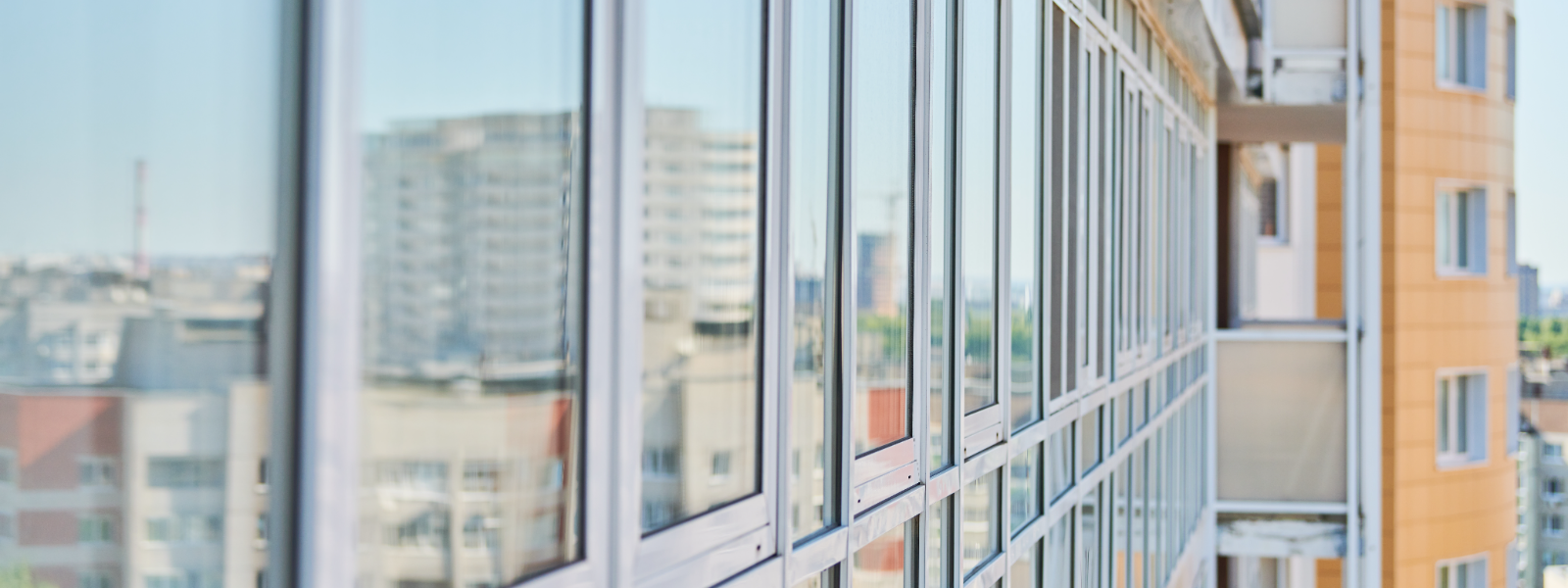 AKNAREMONT OÜ - Tegeleme aknaparanduse ja -hooldusega, pakkudes professionaalset teenust, et tagada klientide akende opti...