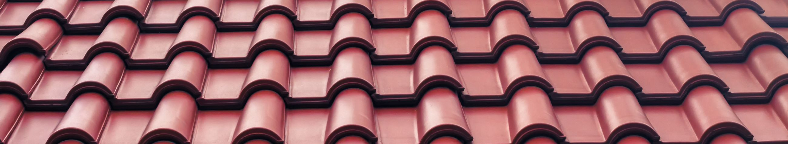 Paneme sinu maja katuse taas särama. Telli katuste korrashoid Eesti kõige kogenumatelt ekspertidelt. Katuste hooldus, värvimine ja puhastus üle Eesti.