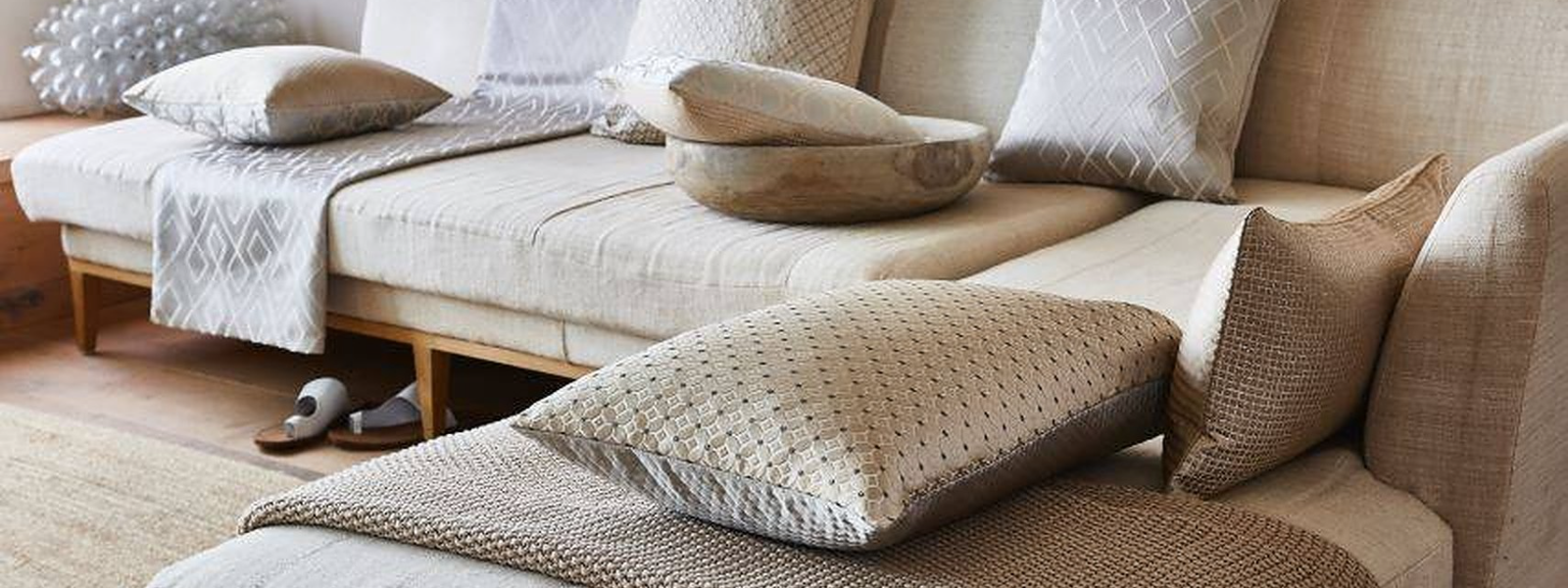 Manufacture of furnishing articles, incl. bedspreads, kitchen towels, curtains, valances and other blinds in Tartu