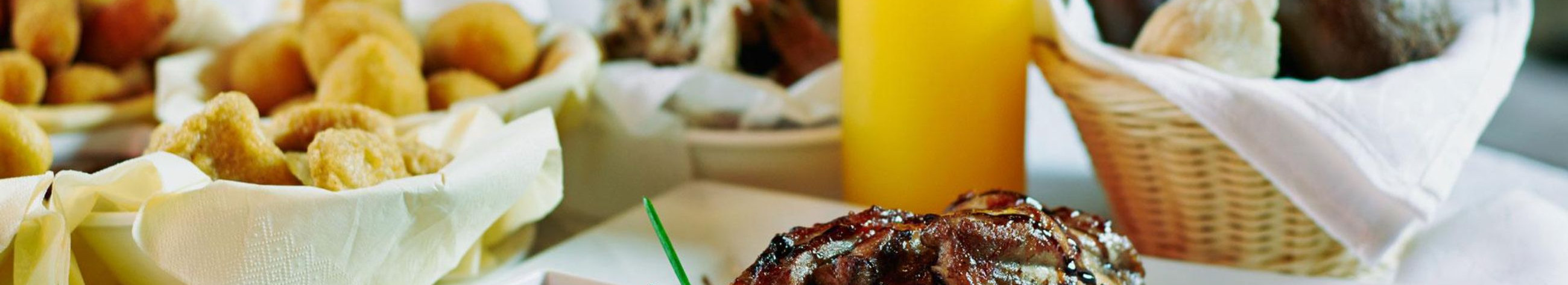 Daily café food and simple, elegant party catering and cakes - order directly by phone or e-mail.