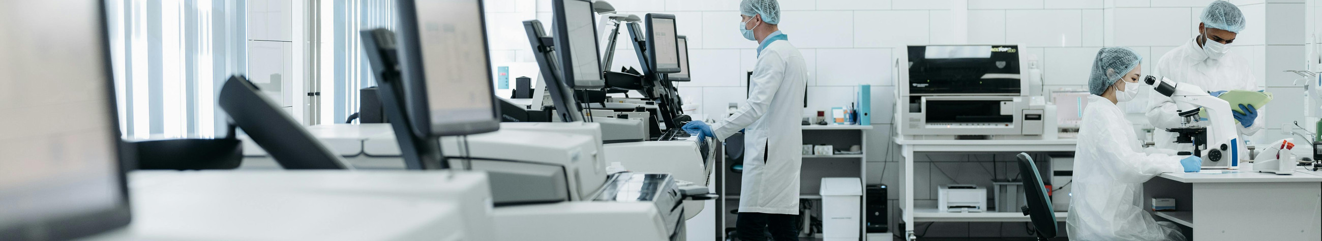 Faneks pakub labori- ja analüüsitehnikat ning GMP-katsetusi, et toetada analüüsi, protsessijuhtimist ja valideeritud töövooge.