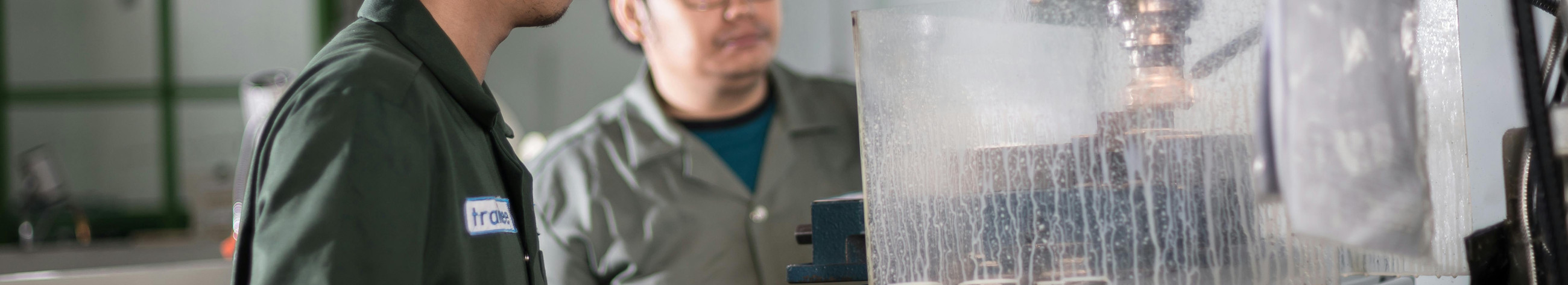 We manufacture composite and plastic parts according to order, from consulting to quality control and delivery order. We will help to reduce time and costs and ensure a result that meets the technical requirements.