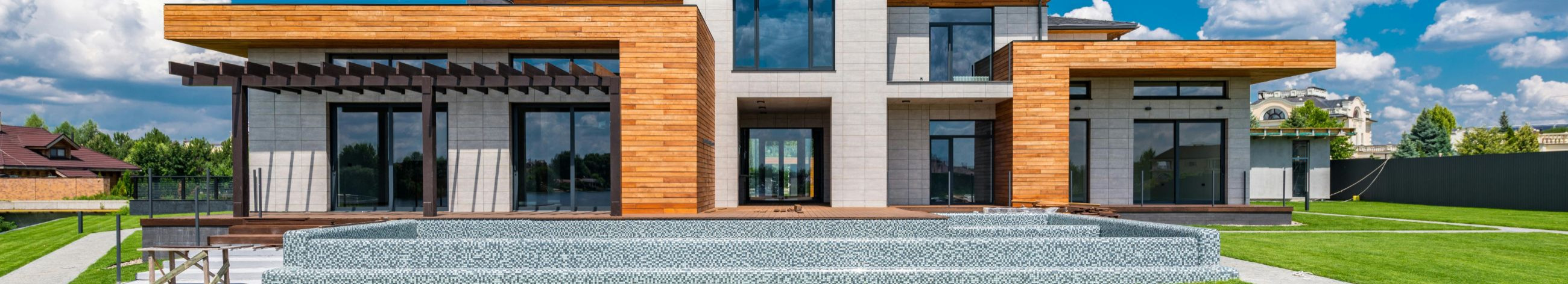 tehniline abi, Avalikult kasutatavate teede korrashoid, teede- ja sillaehitus, Kaide ehitustööd, Maanteede, teede, tänavate ja jalgradade alustööd, Elektriliinide ehitustööd, Sadama valgustusseadmete paigaldamine, Vee- ja kanalisatsioonitorustike ehitustööd, Välisvalgustuse paigaldamine, Pindamistööd