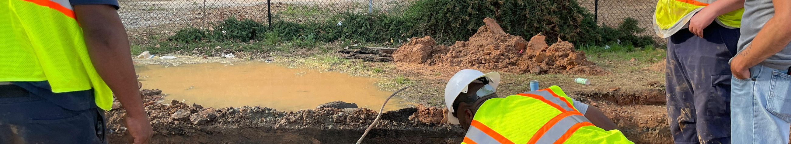 Rajame, remondime ja uuendame hooneid, veevarustust, kanalisatsiooni ning trasse. Aitame hoida tööd sujuvad ja tulemuse vastupidava.