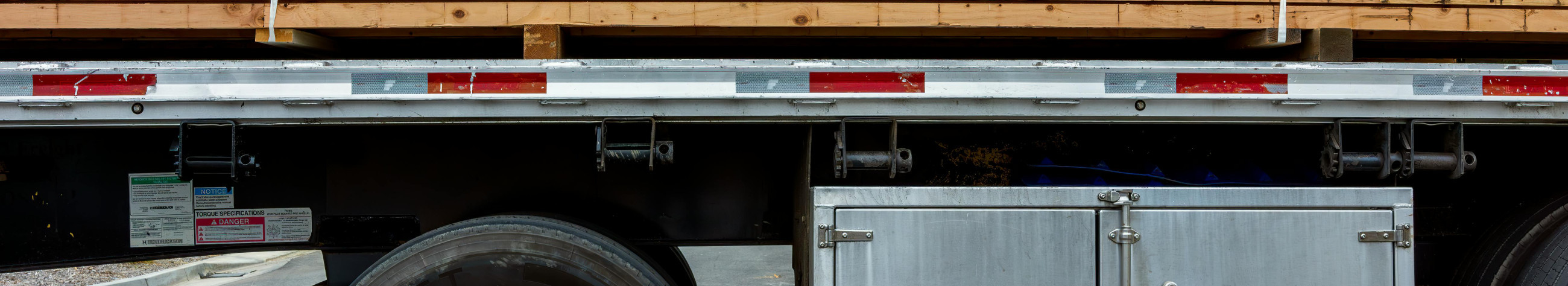 Aru Wood supplies builders, developers and homeowners with high-quality wood and additional services: custom sizes, finish and impregnation. Project sales and delivery across Estonia; we usually respond within one working day.