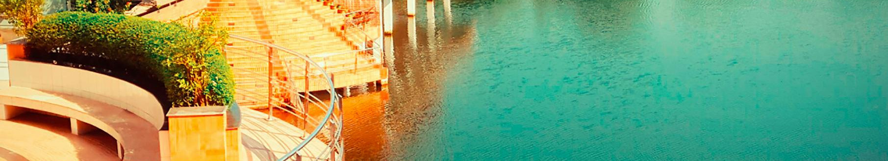 Lihtne maamajutus Tartu lähedal: 11-toaline motell ning telgi- ja haagissuvilakohti. Saalid kuni 100 inimesele, saun, paadi- ja SUP-rent ning juhendatud matkad ja linnuvaatlus.