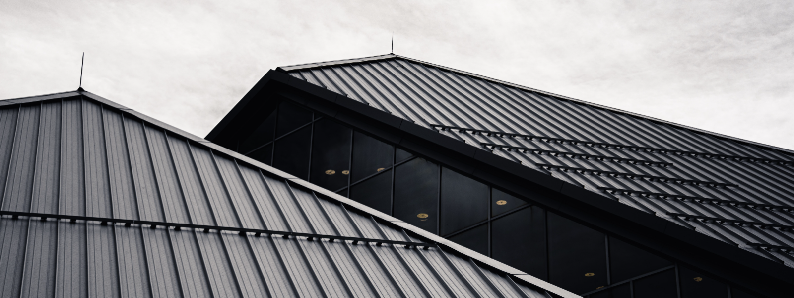 STEEL.EE OÜ - roof screws, roofing material, the Roof Ladder, roof bridge, Interface profiles, Snow barrier, rainwater sy...