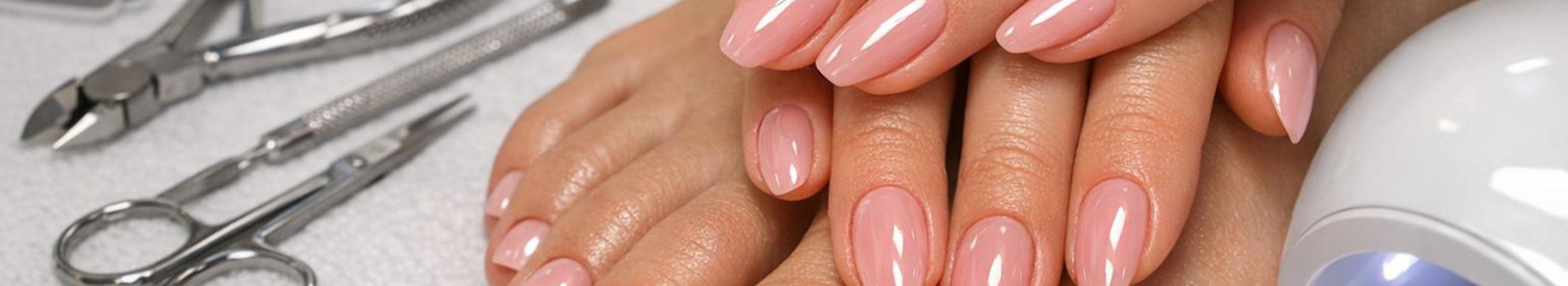 Full solution for hand and foot care: durable gel nails, gel lacquer manicure and professional pedicure. We also offer training for cabin crew.