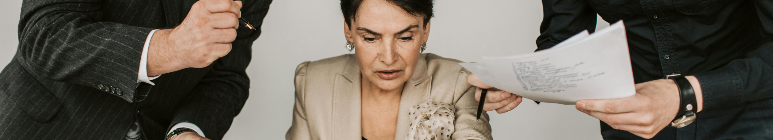 Pakume väike- ja keskmise suurusega ettevõtetele välist finantsjuhtimist, realistlikke prognoose, M&A nõustamist ja investorite kaasamise tuge. Eesmärk on parandada likviidsust, vähendada riske ja lihtsustada tehinguid.