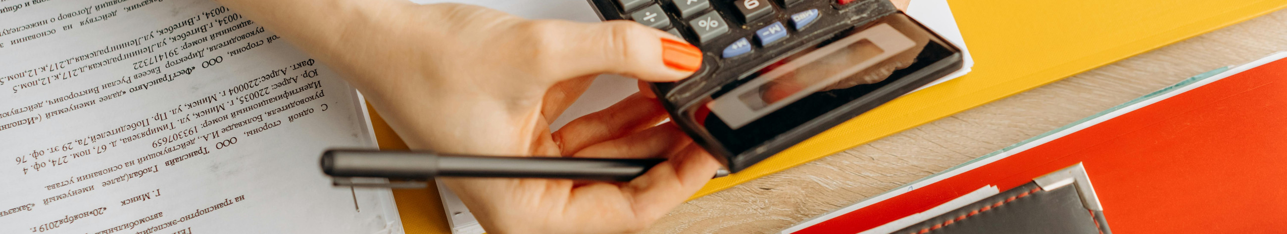 Daily accounting, tax advice and annual accounts for small enterprises, NGOs and start-ups and investors.