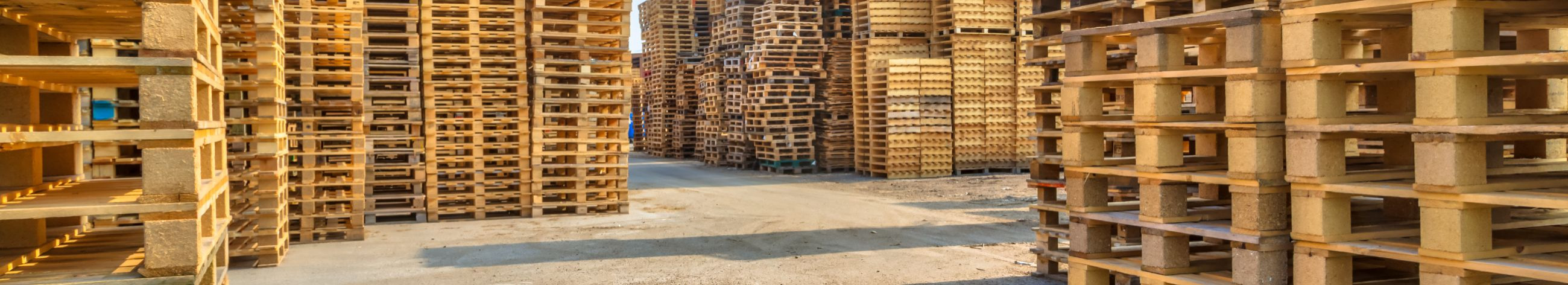 Ettevõte tegeleb puidust kaubaaluste ja nendega seotud toodete tootmise, müügi ning tarnimisega. Pakutakse nii standardlahendusi kui ka kliendi vajadustele vastavaid eritellimusi.