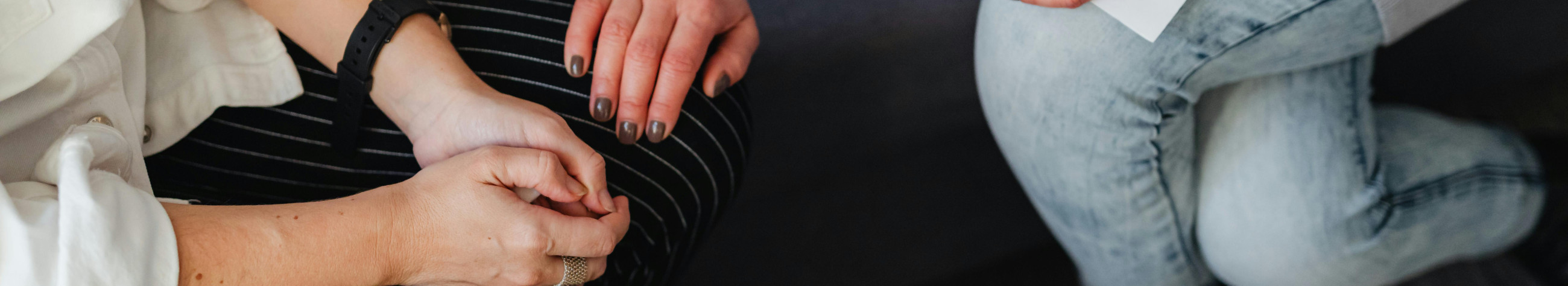 Juhi sind läbi rännakute ja Compassion Key seansside, et töödelda hingevalu, kasvatada enesekaastust ja selgitada piire. Seansid Põlvas, Tallinnas, Tartus ja veebis.