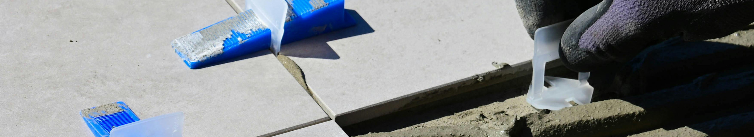 Teostame plaatimistöid ja looduskivitöid elamu- ja äriprojektides ning suuremahulise allhangetööna. Tagame vastupidavad pinnad, tähtaegadest kinnipidamise ja sujuva koostöö töövõtjatega.