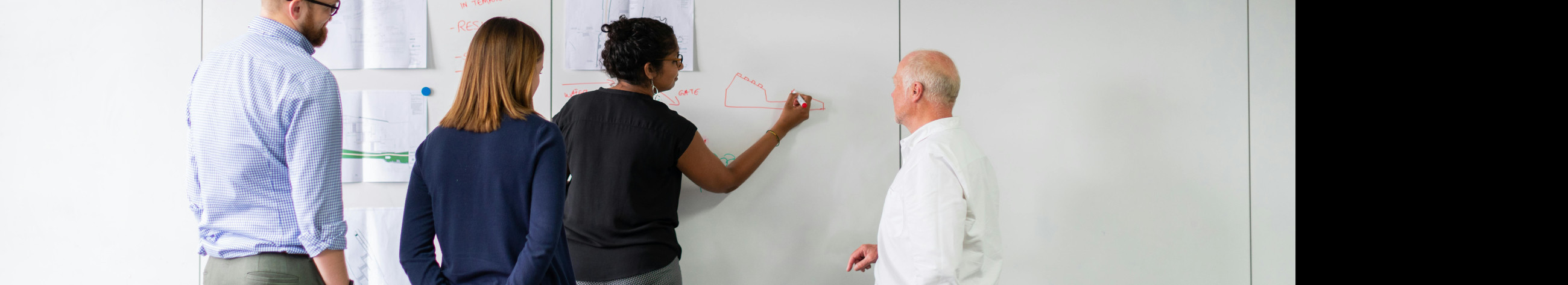 We build and manage customised data and cloud platforms, making data available for decision-making and improving cost-efficiency and security readiness. We offer Power Platform development, ISO 27001 preparation and sector integration.