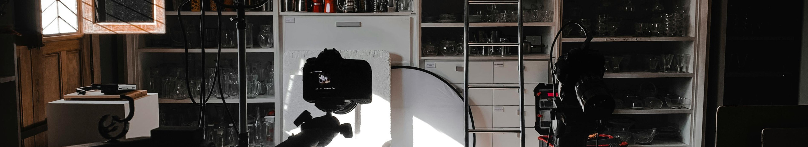 Fotograafia, fotograafi teenused, pildistamine, fotostuudio, fotode töötlemine, portreefotograafia, fotoessuude, ürituste fotograafia, pulmafotograafia, pildivaliku tegemine