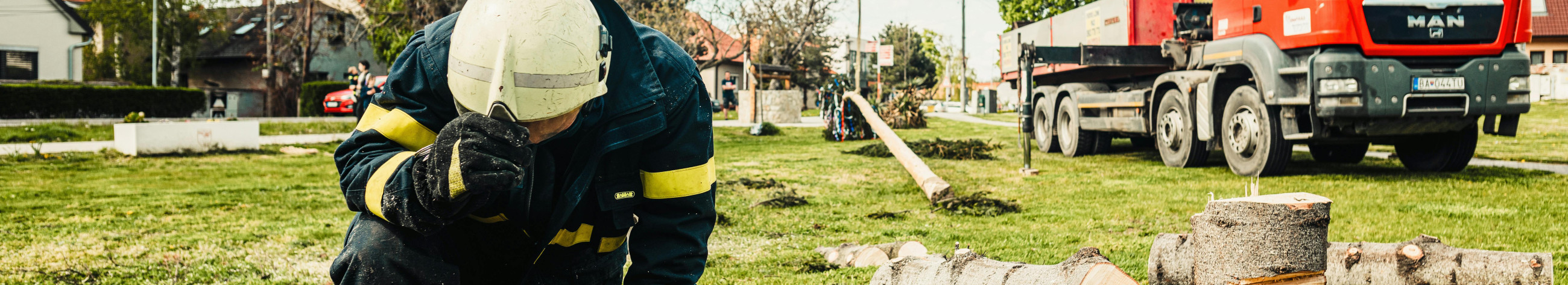 We offer solutions for forest management, reclamation and road work, which keep the estate in order and forest development on the right track. The work is practical, thought-out and tailor-made.