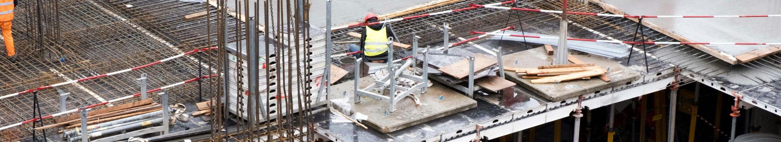 Täismahus ehitusteenus vundamendist sise- ja välisviimistluseni. Korraldame projekte ja objekti juhtimist, et tagada kvaliteetne, õigeaegne ja kulutõhus valmimine.