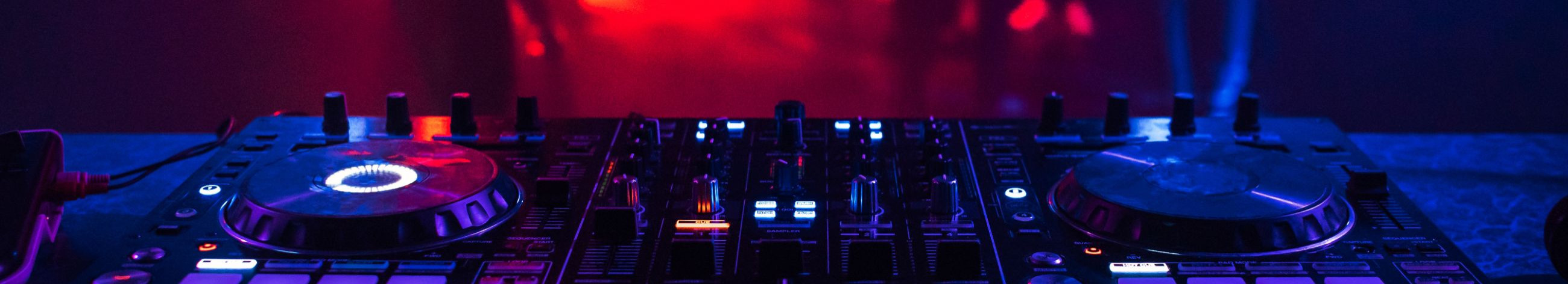 equipment and inventory rental, production services (technical and artistic support), technical service for events and productions, production service solutions, event production services, equipment rental for events, inventory rental services, technical support for productions, artistic support for events, technical service for events