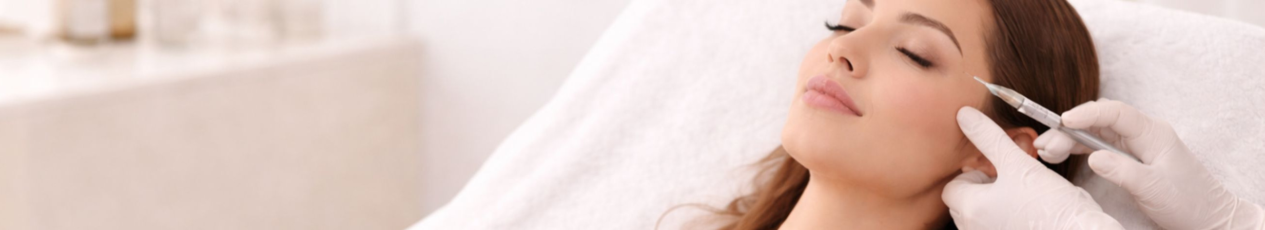 Esteetilise meditsiini kliinik, mis pakub kaasaegseid iluteenuseid, et rõhutada kliendi loomulikku ilu ja enesekindlust. Pakume professionaalseid ja turvalisi protseduure, mille eesmärk on esteetiline parandamine, naha noorendamine ja värskendamine.