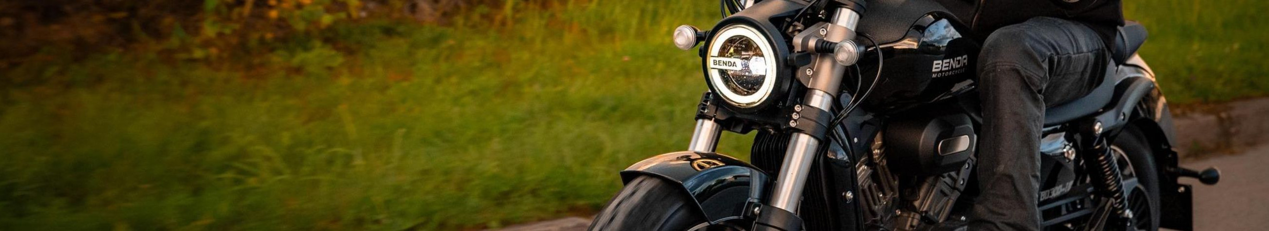 Mootorrattad, ATV-d, UTV-d, testisõidud, turvalisus, tänavamudelid, linna sõit, offroad-seiklus, töökasutus, mootori spetsifikatsioonid