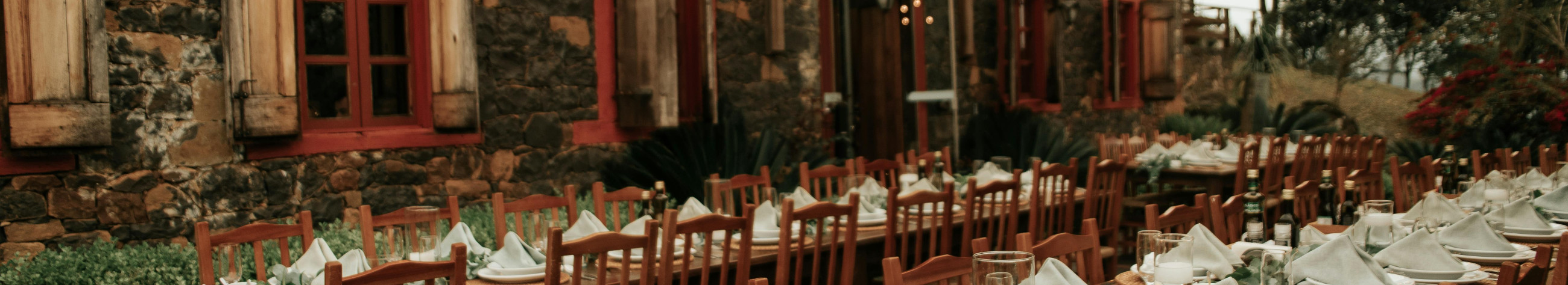 We create Italian hospitality in Estonian places and curate culinary experiences. We take all the logistics and the choice of location to ensure that the event takes place smoothly and emotionally.