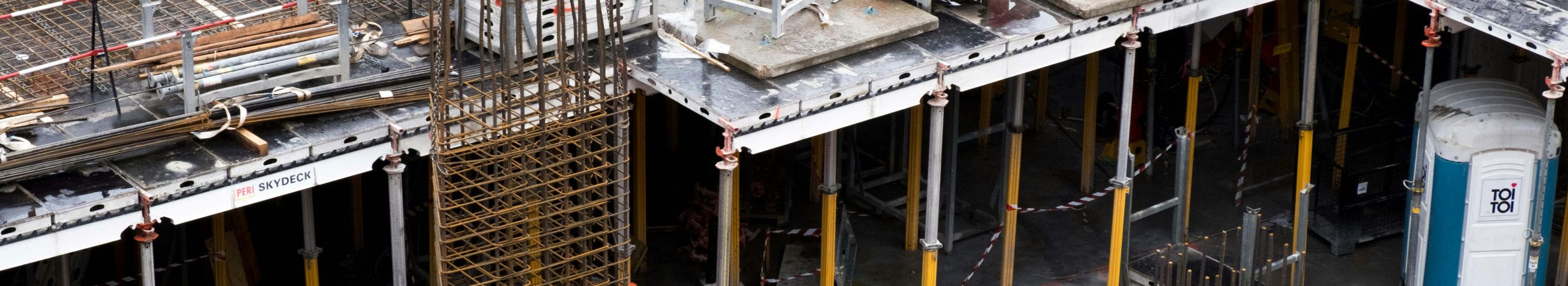 Pakume kõiki ehitusetappe alates vundamendist kuni katuse, fassaadi, siseviimistluse ja tehnosüsteemide paigalduseni. Vähendame tööde koordineerimise koormust ning tagame tööde kvaliteedi ja õigeaegsuse.