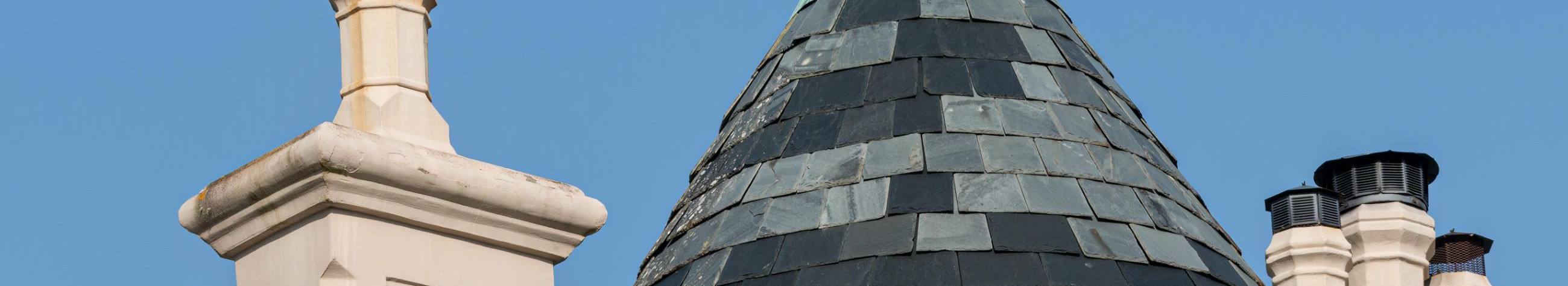 We maintain and clean chimneys, stoves and smoke ducts so that the heating system remains reliable and safe. Regular service helps to reduce the accumulation of soot and improves user comfort.