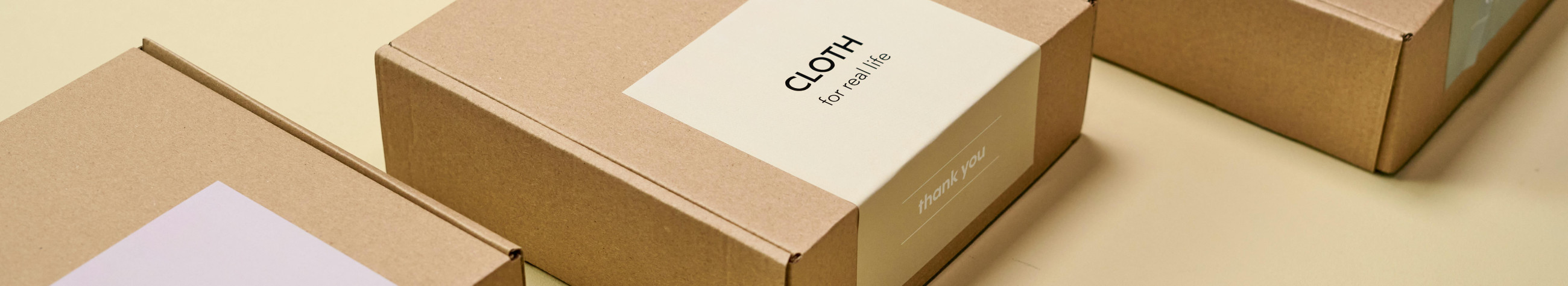 Recycled packaging of textile waste helps to reduce waste and carbon footprint. Suitable for e-commerce, retail and closed loop solutions.