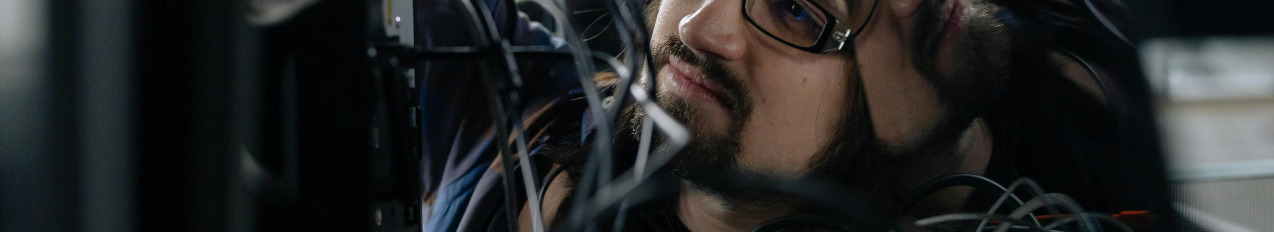 Terviklikud IT-lahendused: strateegiline nõustamine, võrguturve ja kiire arvutitugi, mis tagavad töökindluse, andmete kaitse ning kuluefektiivsuse.