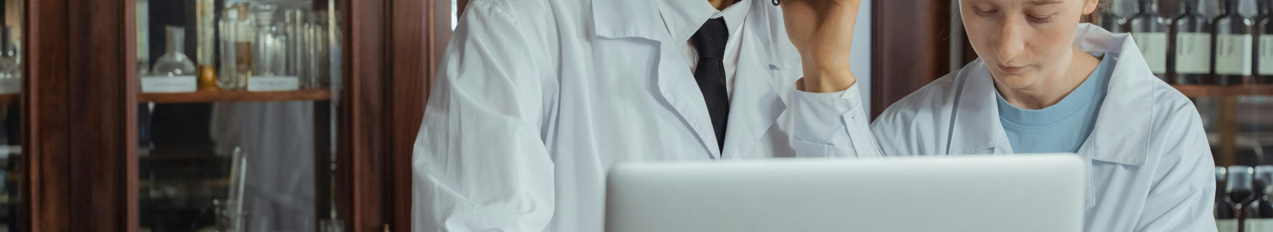 We ensure the legal and safe marketing of prescription medicines in Estonia. We offer official pharmaceutical and research information to healthcare professionals and patients.