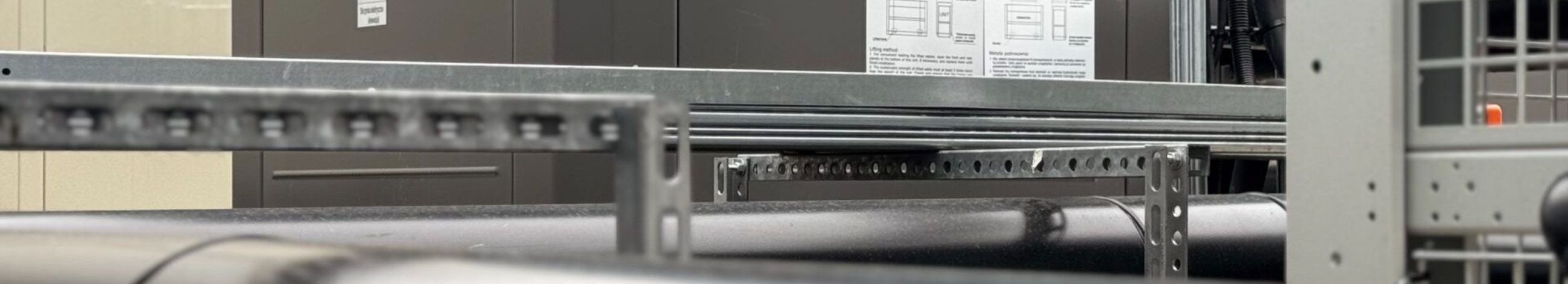 Ettevõte projekteerib, ehitab ja hooldab tööstuslikke külma- ja soojuspumbasüsteeme. Meie eesmärk on pakkuda energiatõhusaid ja töökindlaid lahendusi, mis toetavad ettevõtete igapäevast toimimist ja kulutõhusust.