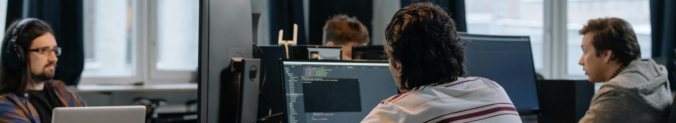 We create MVPs, web applications and customised software to help bring ideas quickly to the market and connect systems. We also support integration, advice and continued technical assistance.