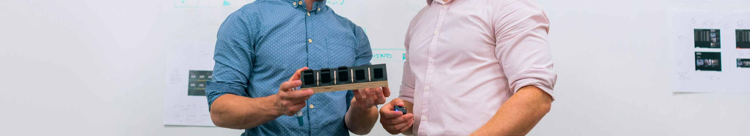 We offer design, computer simulations and prototyping with technical consultation. Our solutions reduce development risks, accelerate market entry and optimise production.