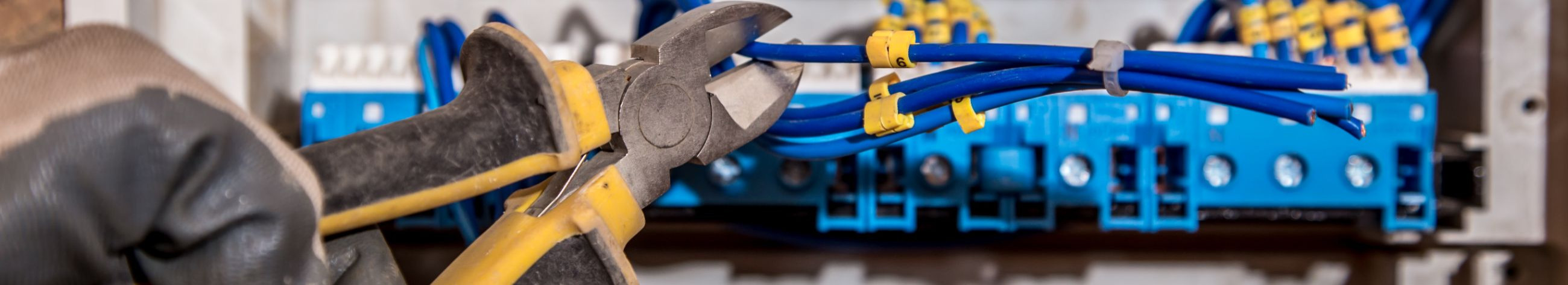 business inverters, battery backup systems, installation of full systems, electrical repair, wiring and rewiring, lighting solutions, smaller electrical work, residential inverters, battery maintenance, commercial battery storage