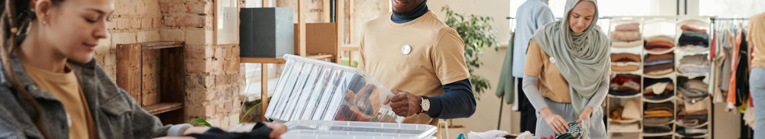 Taaskasutus, annetused, ajutine majutus, hooldekodu, kohalik pood, Kasutatud riided, kingad, kodutarbed, taskukohased riided, annetuse vastuvõtt