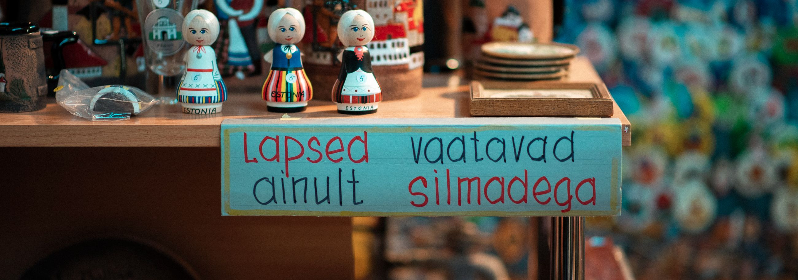 Eesti Tänavafotograafia koondab inimesed, kes armastavad tänavaelu ausat ja vahetut jäädvustamist.