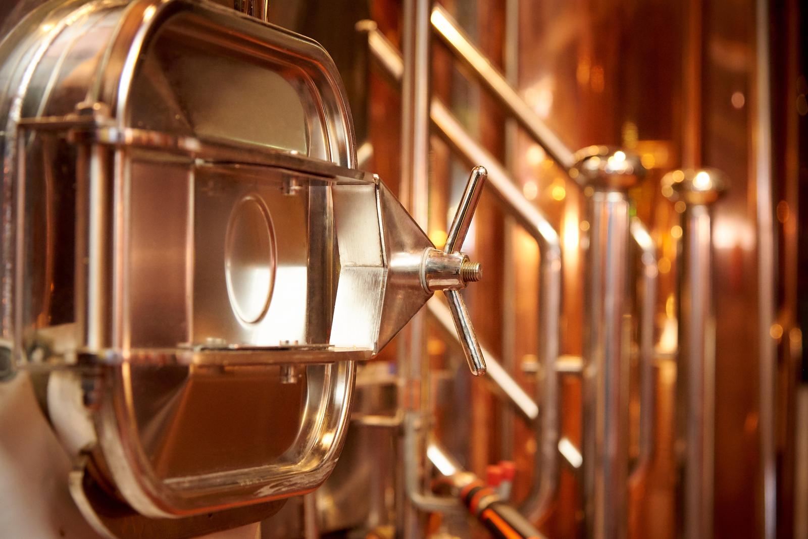 Distilling, rectifying and blending of spirits in Hiiu county